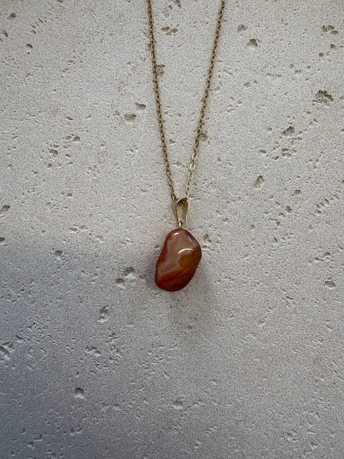 Gold carnelian necklace