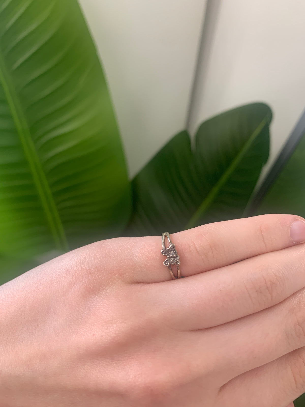 Adjustable butterfly ring