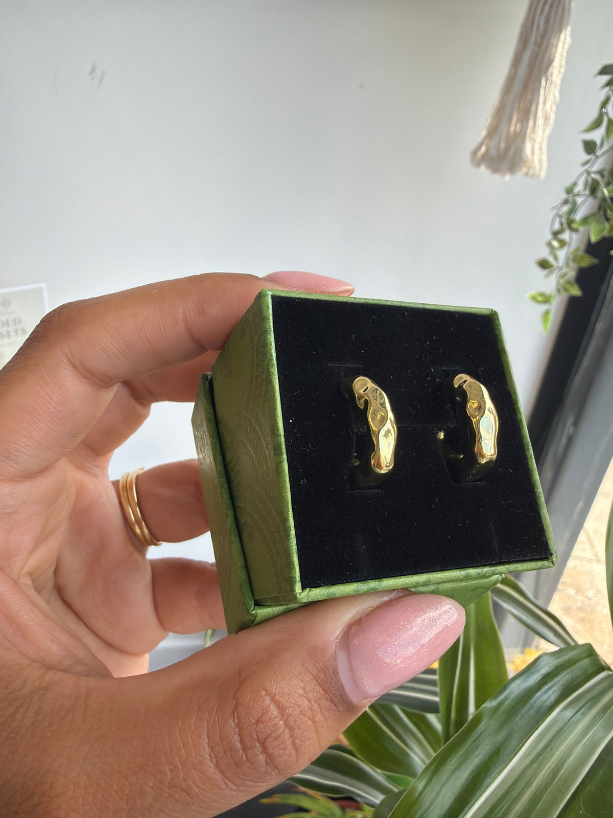 Gold molten Huggies