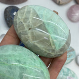 Garnierite palmstone