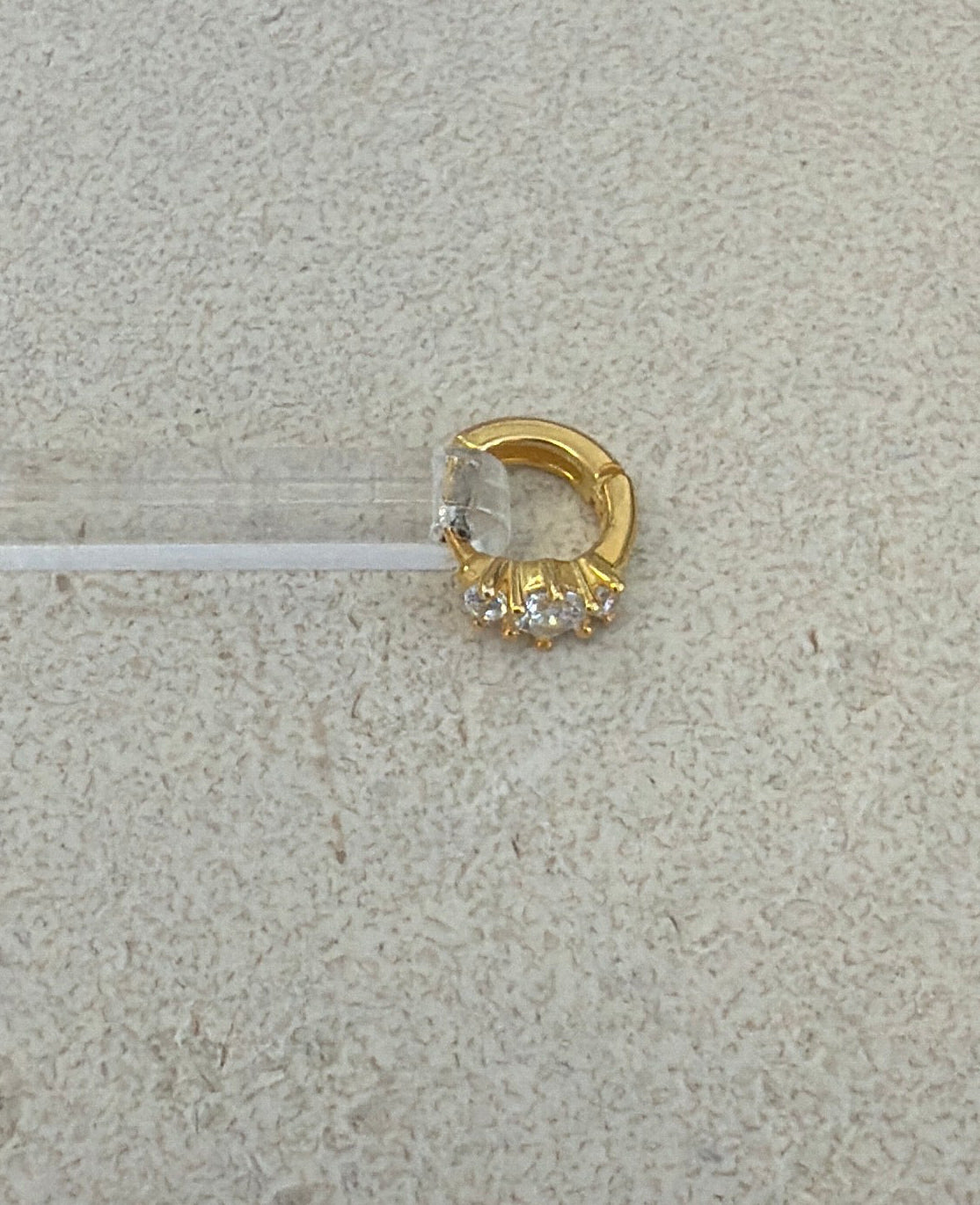 Single clustered hoop