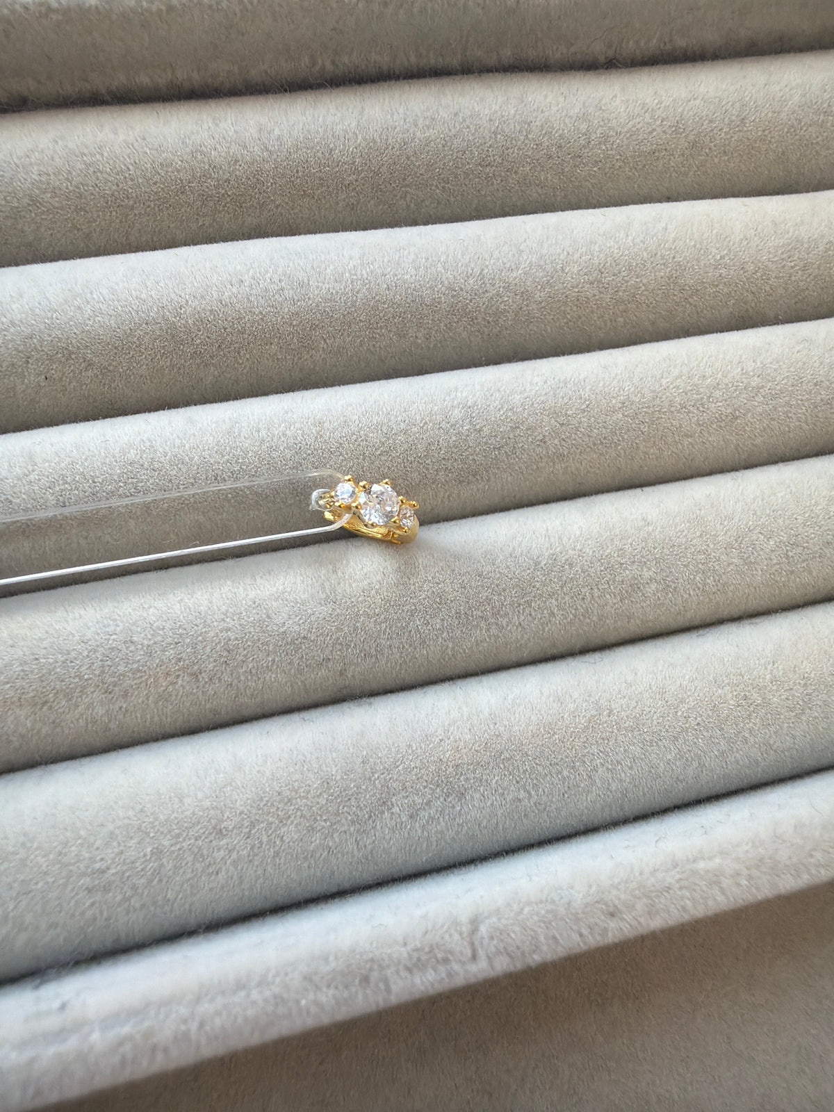 Single clustered hoop
