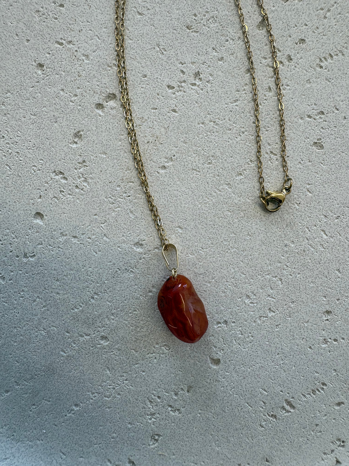 Gold carnelian necklace
